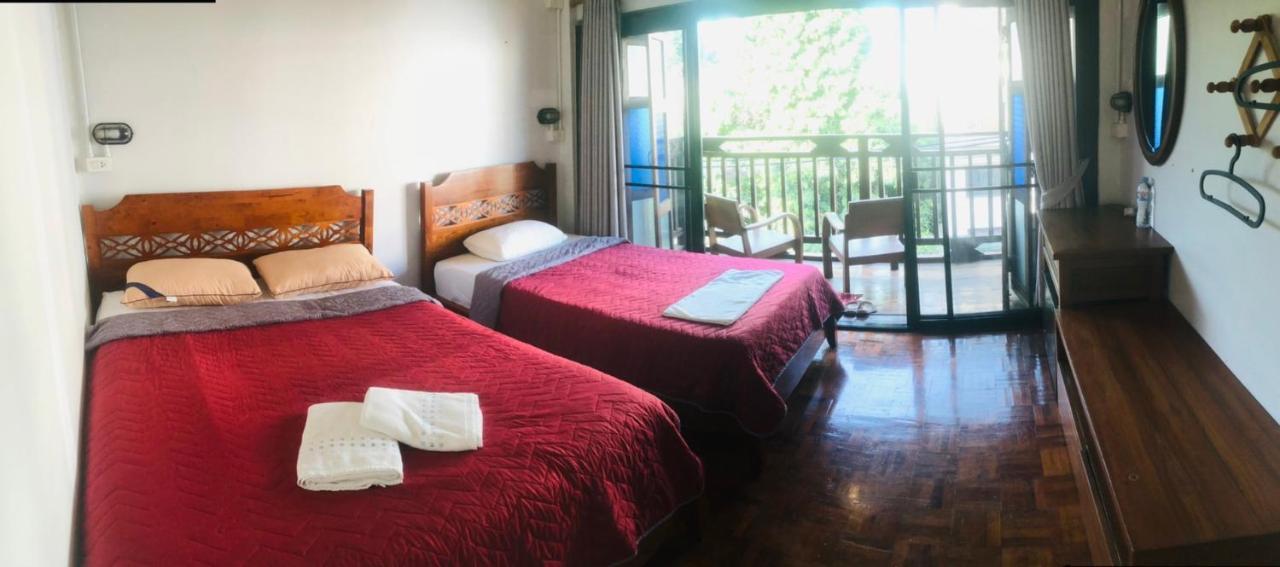 Bee Friend Hostel Чиангмай Экстерьер фото