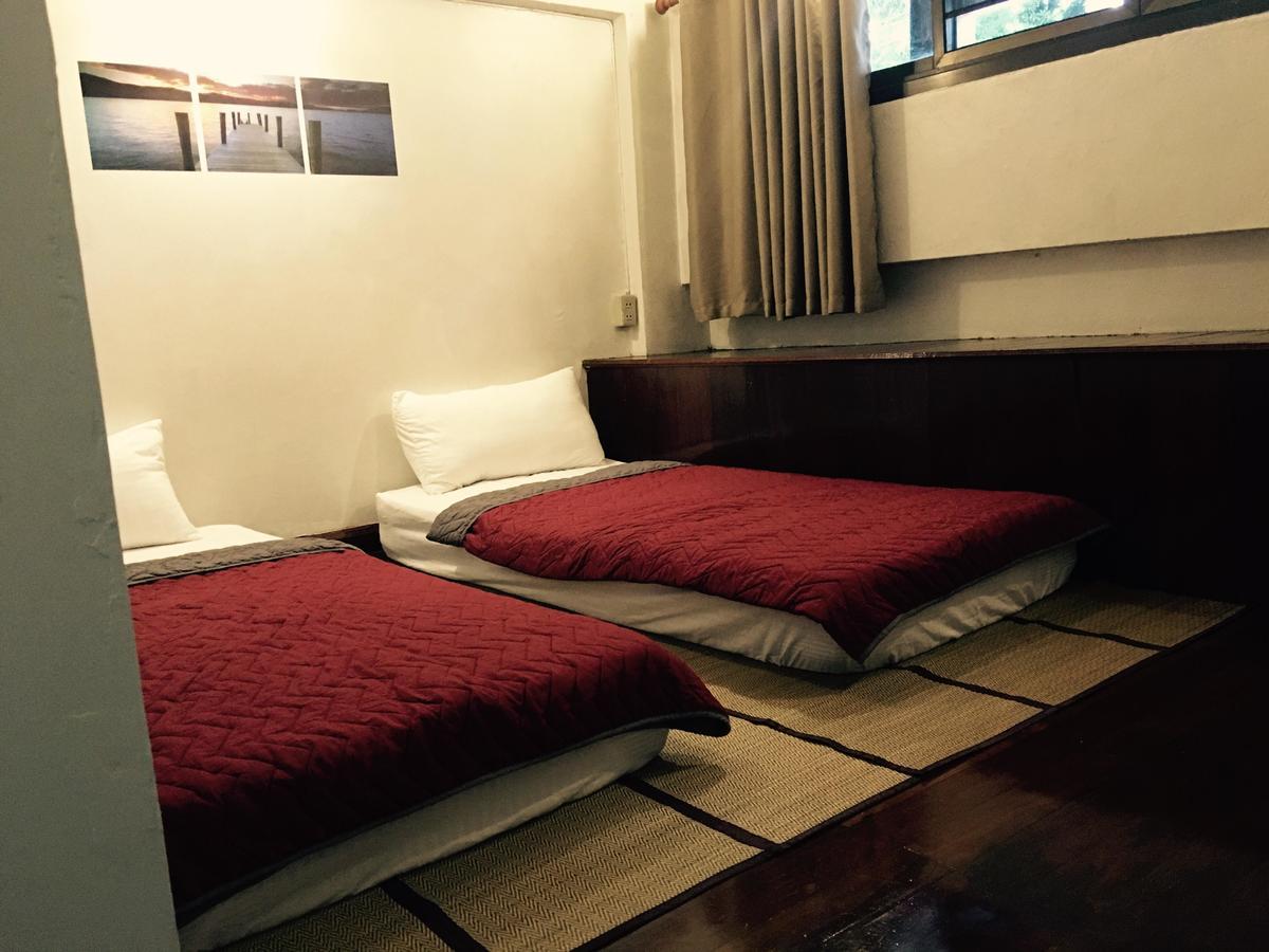 Bee Friend Hostel Чиангмай Экстерьер фото